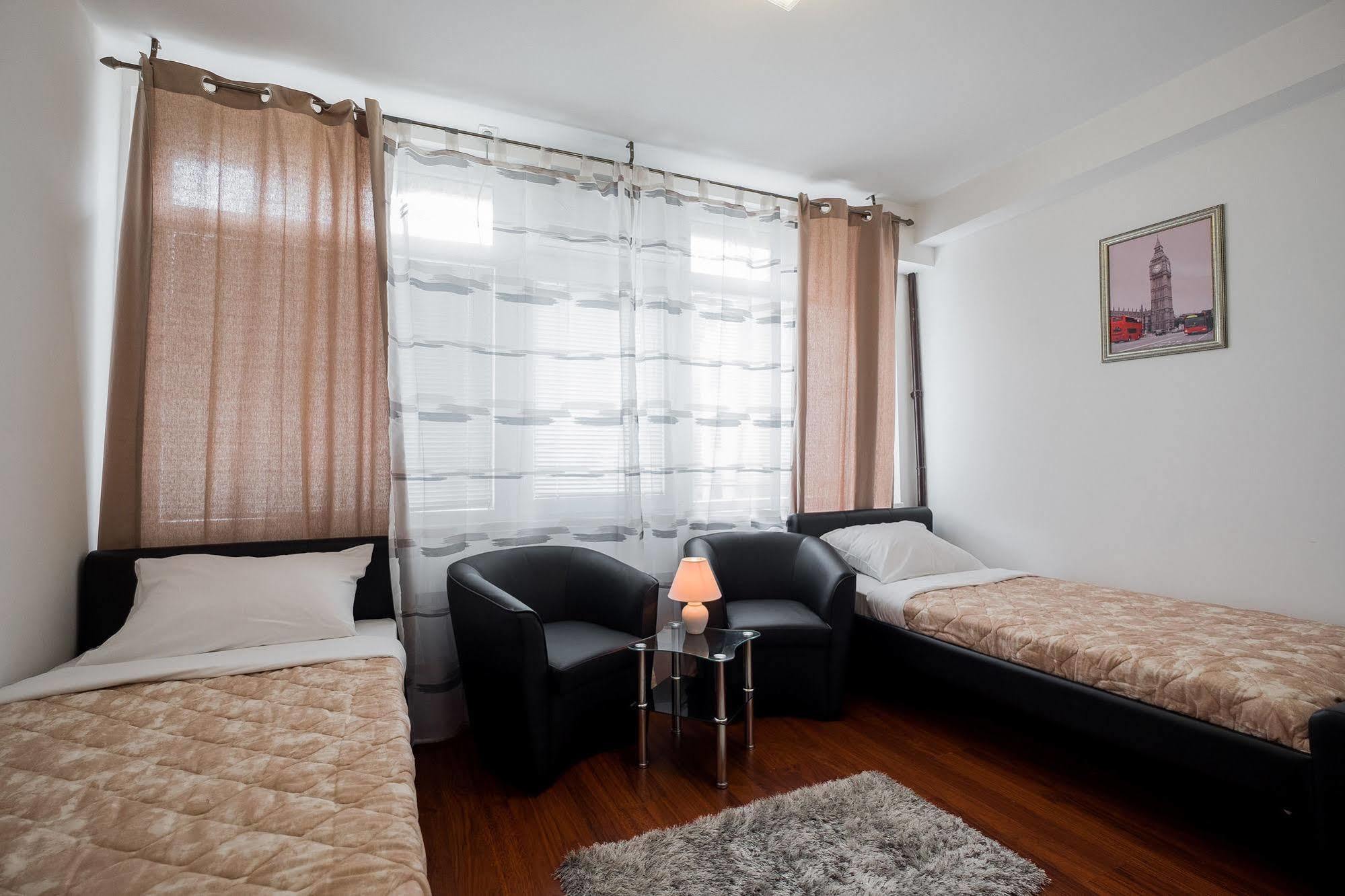 Downtown Apart Hotel Bane Belgrado Esterno foto