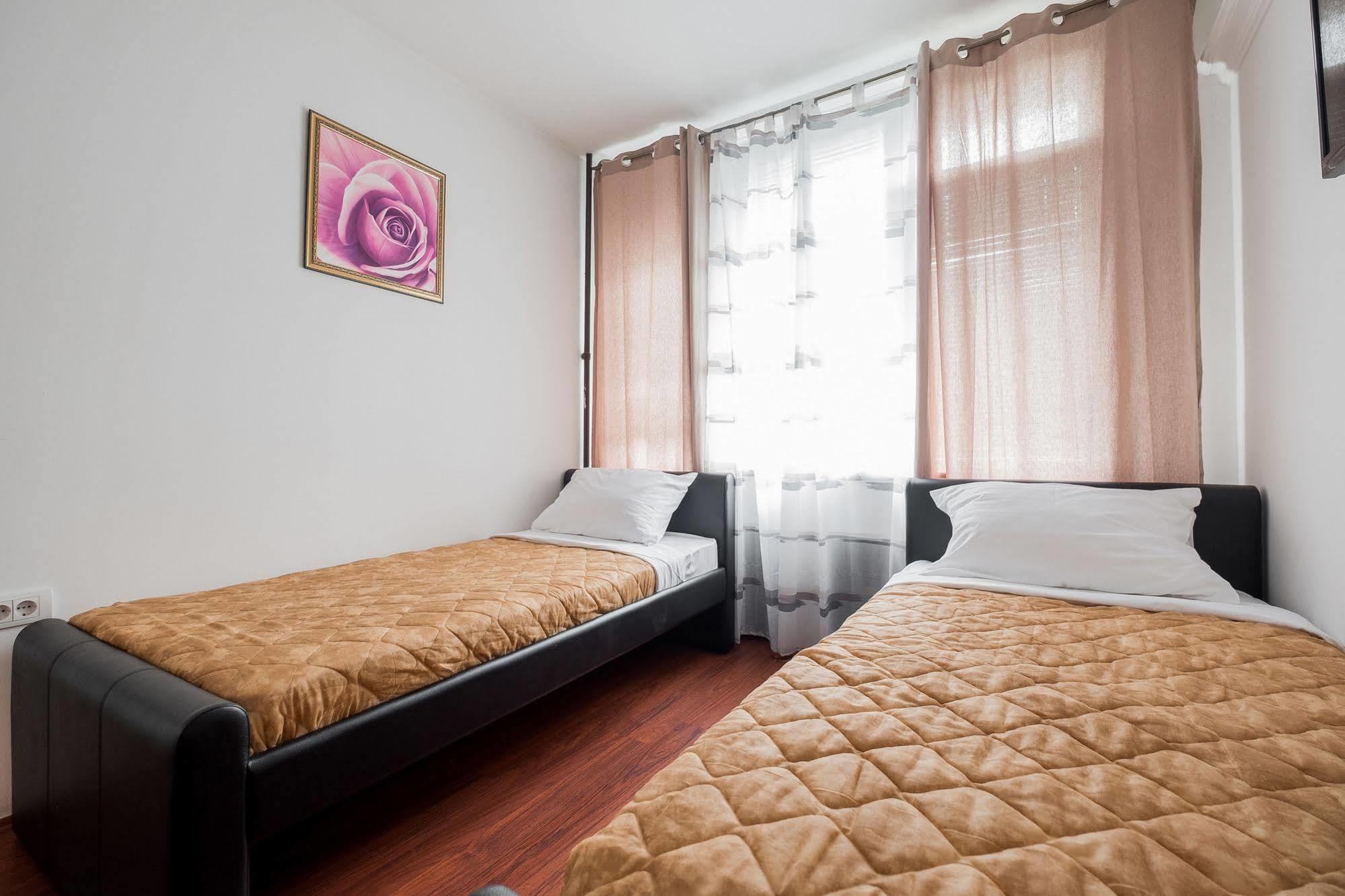 Downtown Apart Hotel Bane Belgrado Esterno foto